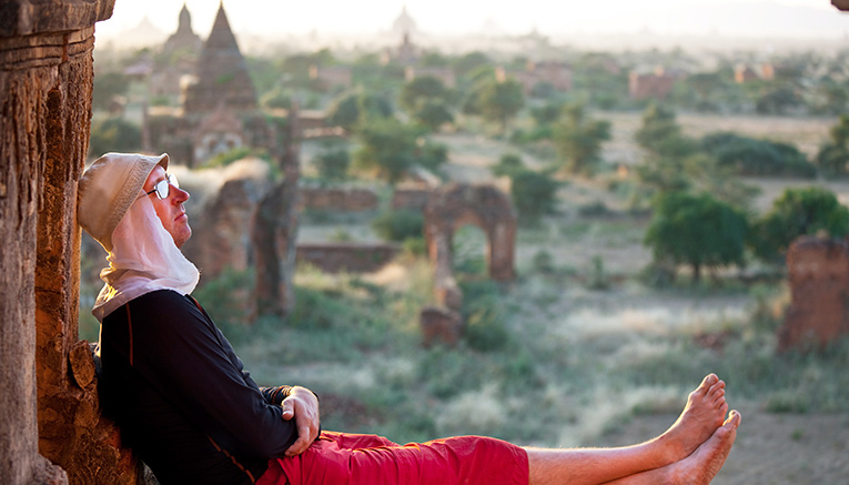 Wmyq-myanmar-walking-8